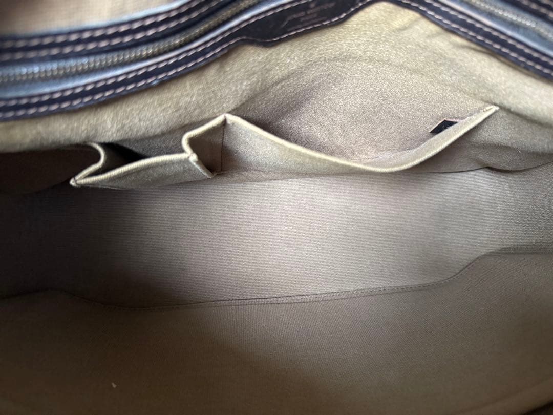 25日まで最終値下げ　ヴィトン 生産終了希少　ブリーフケース　ユタ