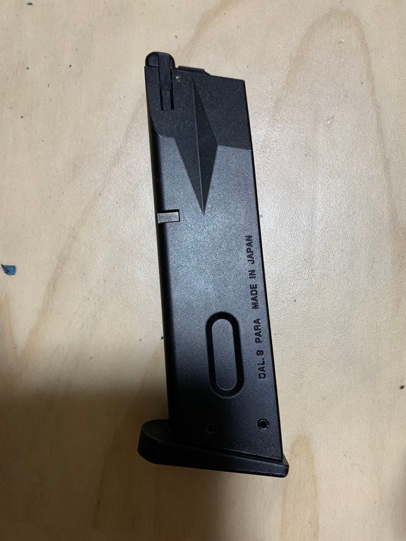 東京マルイM92Fタクティカルマスター　ガスブローバック　塗装品