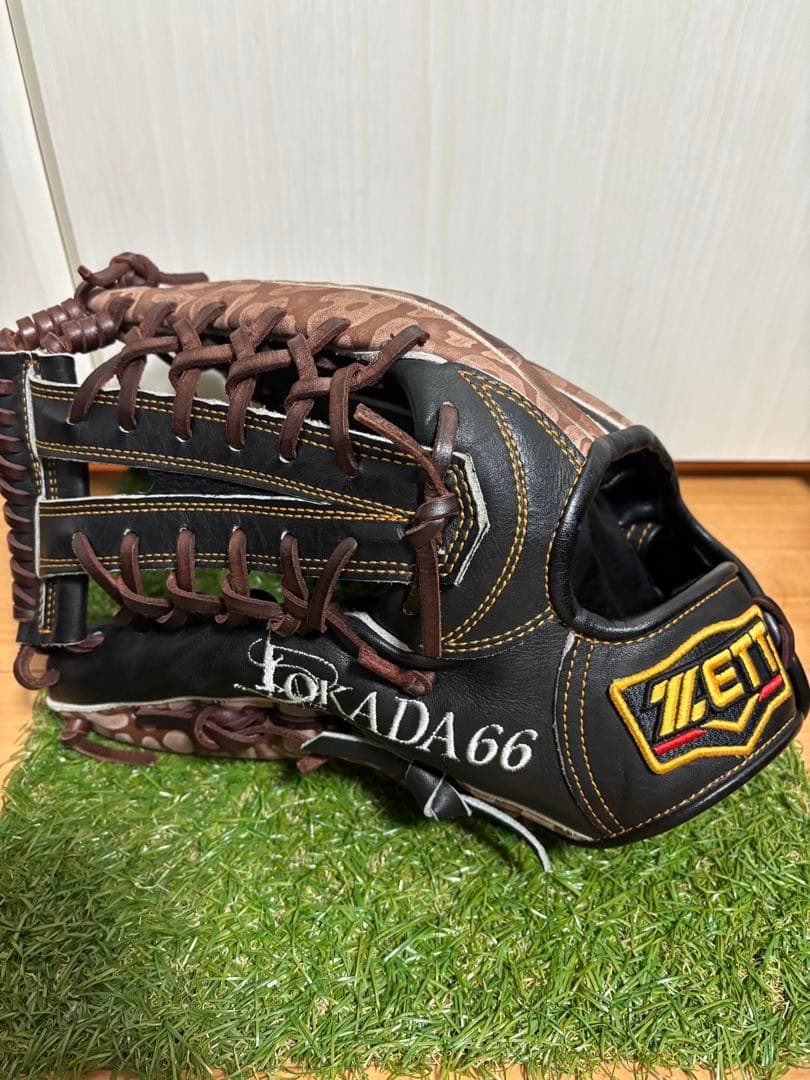 プロ支給品　実使用　岡田幸文　千葉ロッテ　ゼット　プロステイタス　外野手　日本製