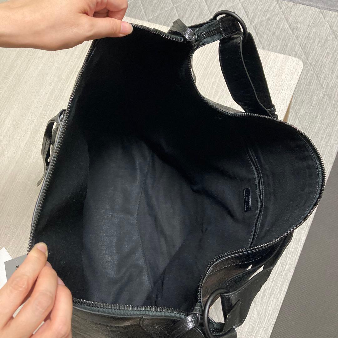 【新品未使用品】 BALENCIAGA （バレンシアガ）レザー ショルダーバッグ