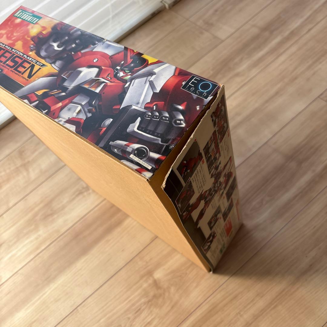 コトブキヤ　アルトアイゼン　1/100スケール　スーパーロット大戦OG