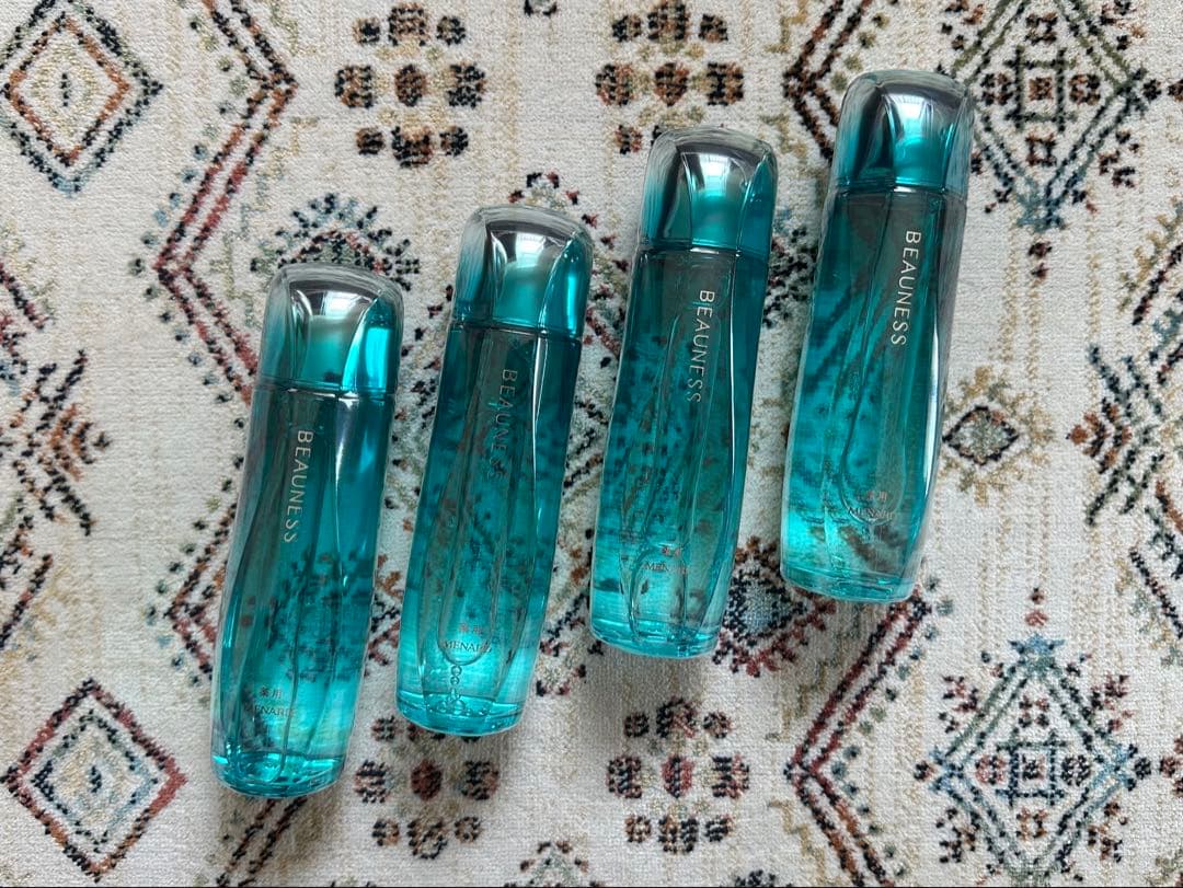 メナード薬用ビューネB4本