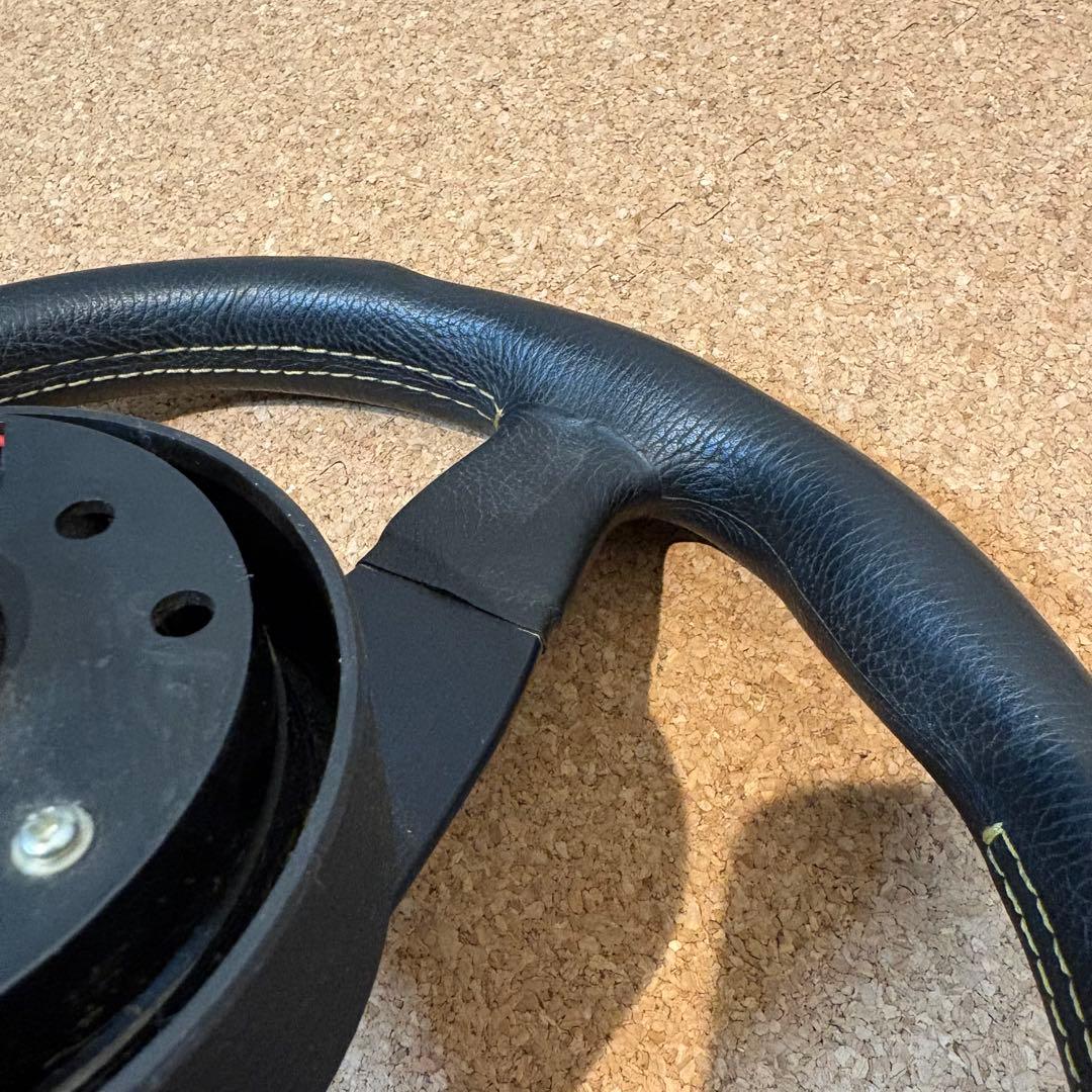 【希少！】MOMO ステアリング ヴェローチェレーシング D型 タイプ