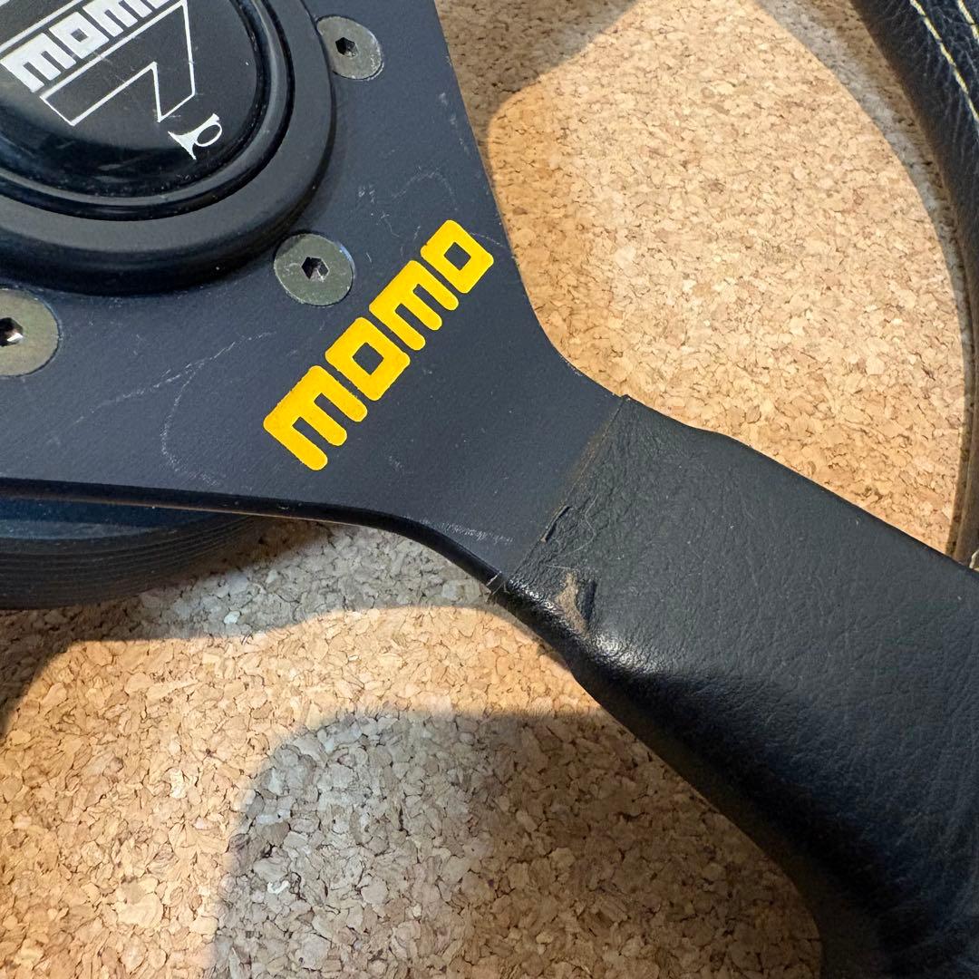 【希少！】MOMO ステアリング ヴェローチェレーシング D型 タイプ