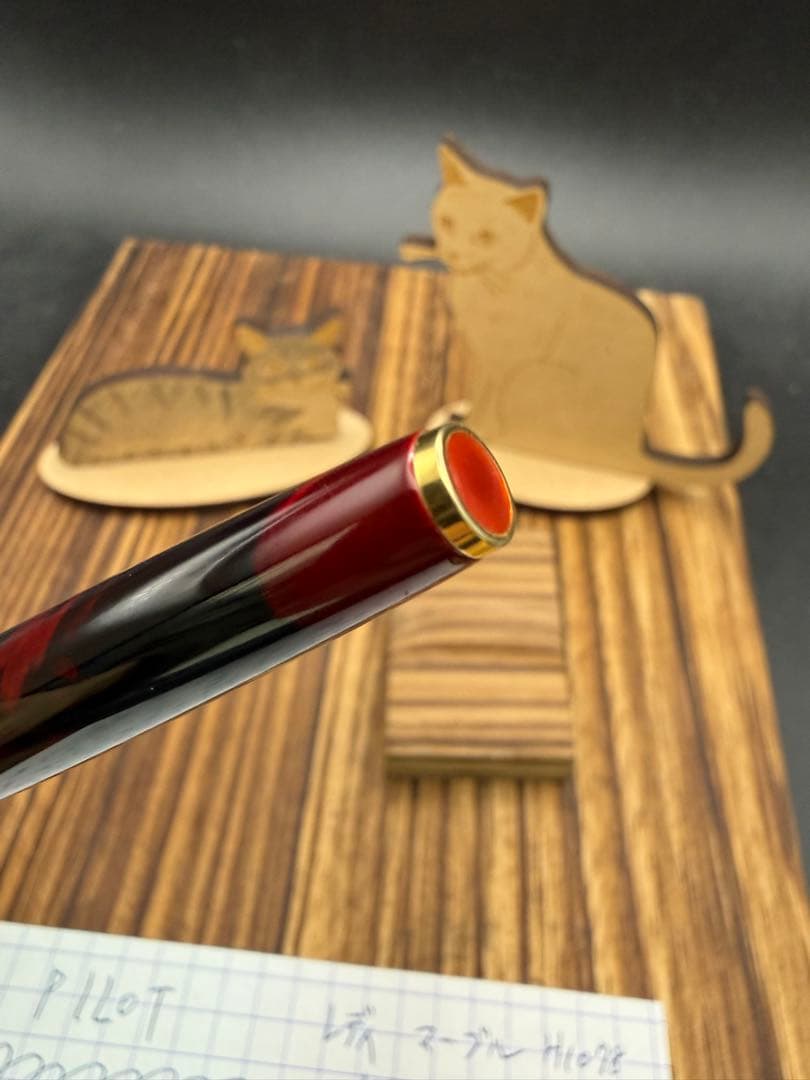 レア Pilot 万年筆 レディ レッドマーブル 18k 1978