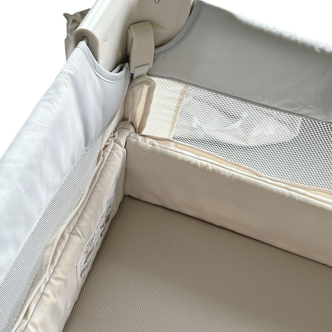 極美品　アップリカ　ココネルエアープラスAB ホワイトベージュ