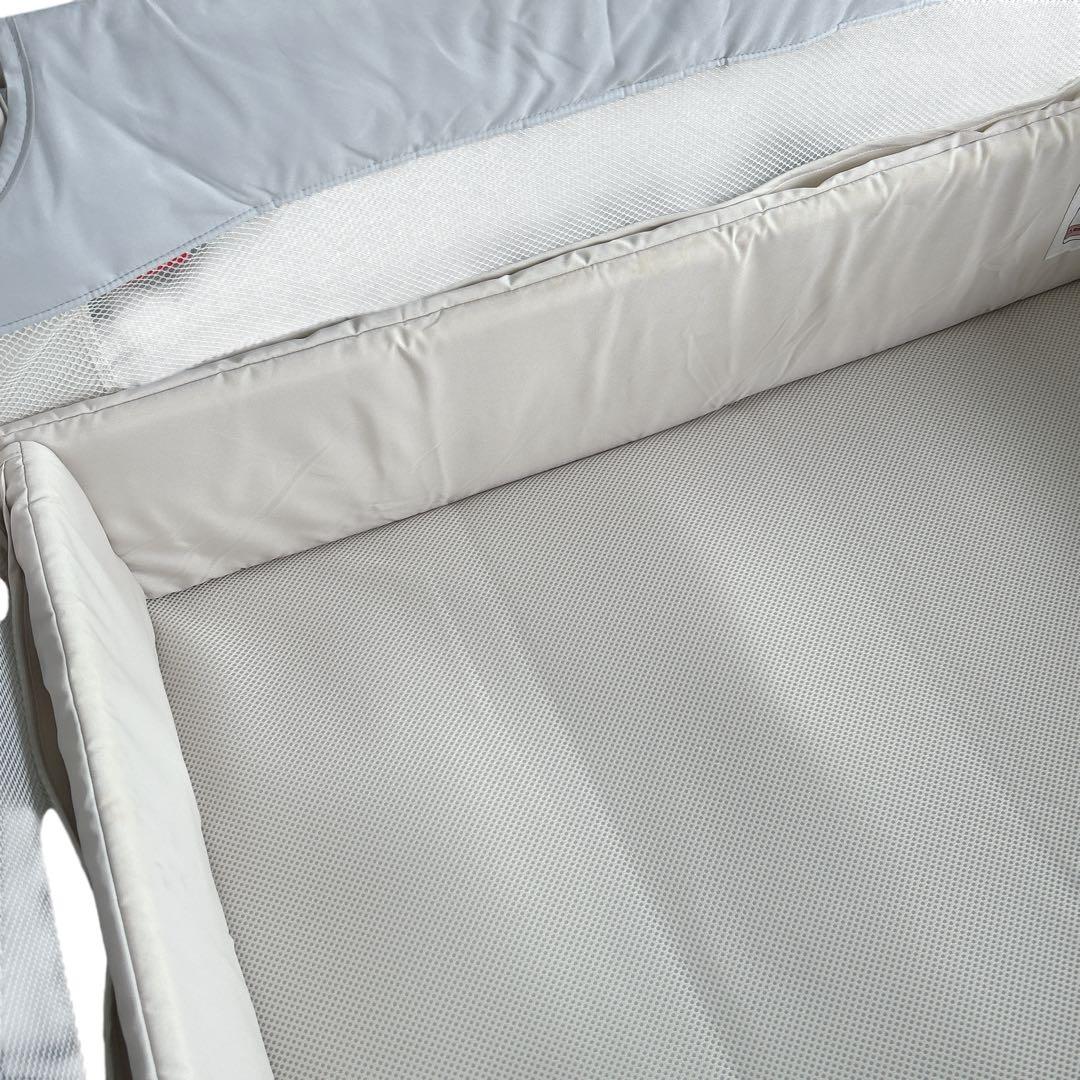 極美品　アップリカ　ココネルエアープラスAB ホワイトベージュ