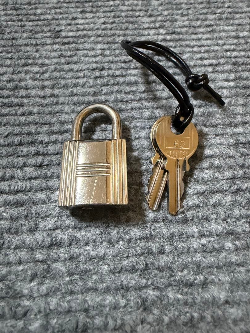 エルメス カデナ キー 60番