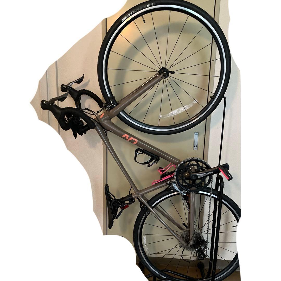 GIANT ( ジャイアント ) ロードバイク LIV