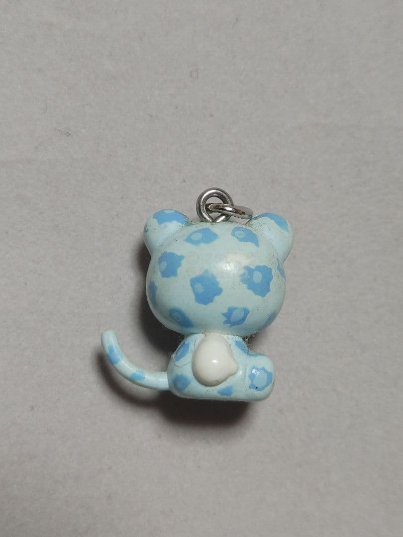 ハローキティ　豹　マスコット　ブルー