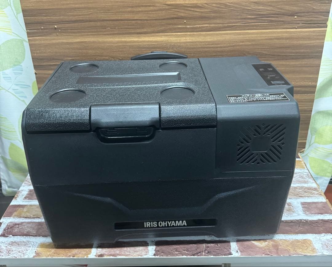 2025年製　IRIS OHYAMA ポータブル冷蔵冷凍庫