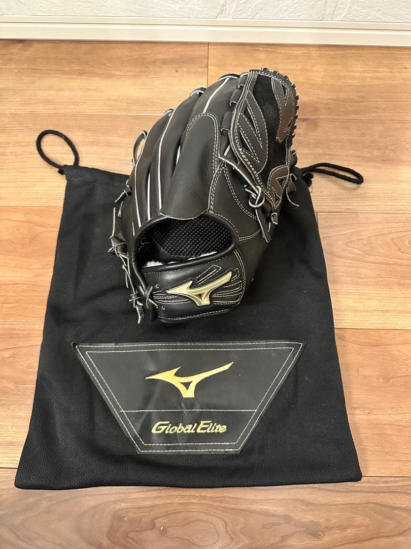 野球　軟式グローブ　ミズノグローバルエリート　投手用