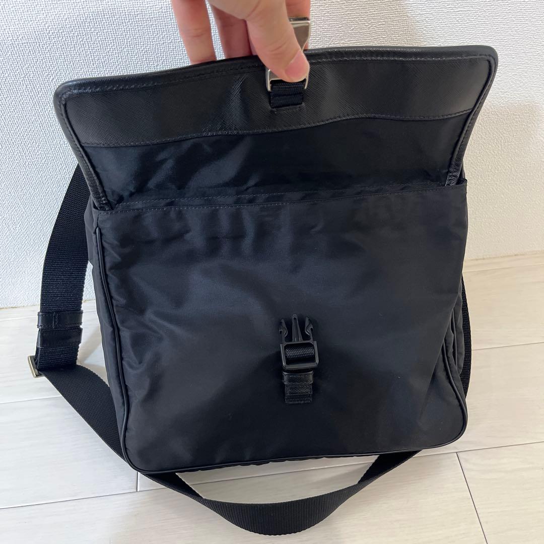 【美品】プラダ　PRADA ショルダーバッグ