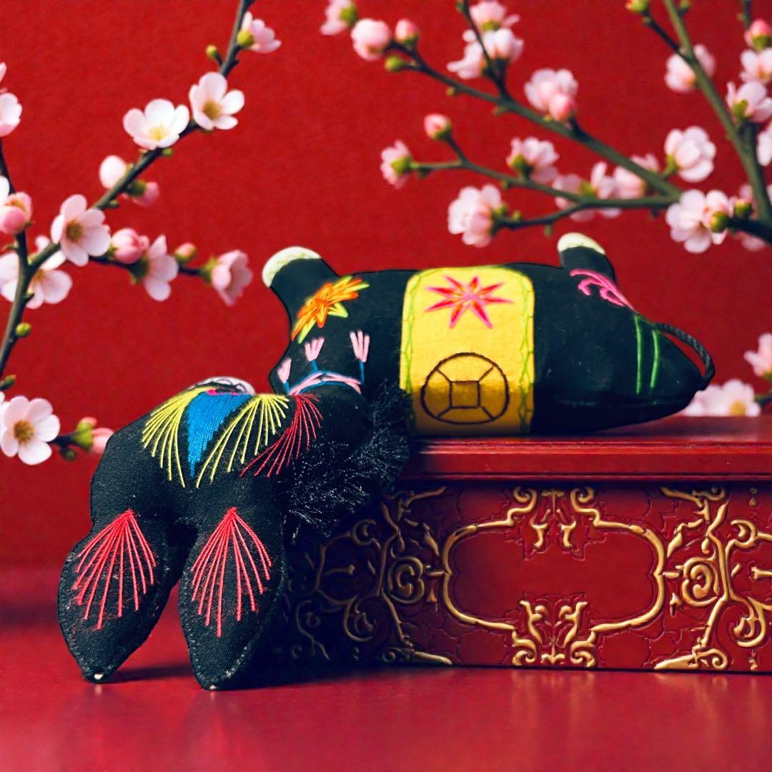 昭和期の中国民間玩具・陝西省西安 毛馿（馬/黒）郷土玩具　午年　干支飾り