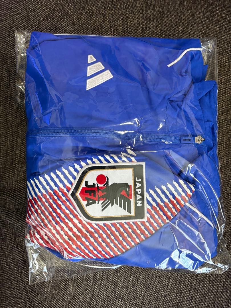 最終値下げ「新品未使用」サッカー　日本代表　上下セット