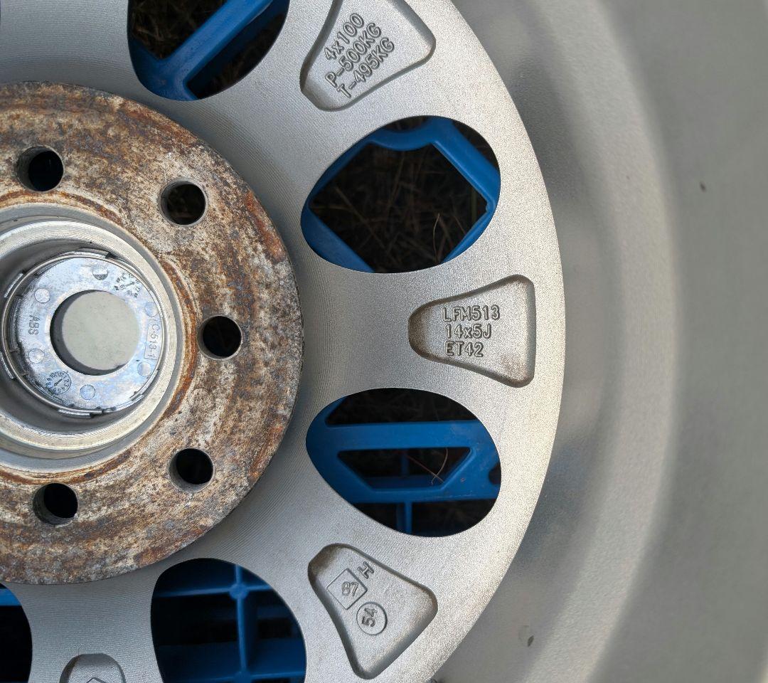 ②GAIA BRIG NV200(NCP160系)専用モデル4本セットの1本