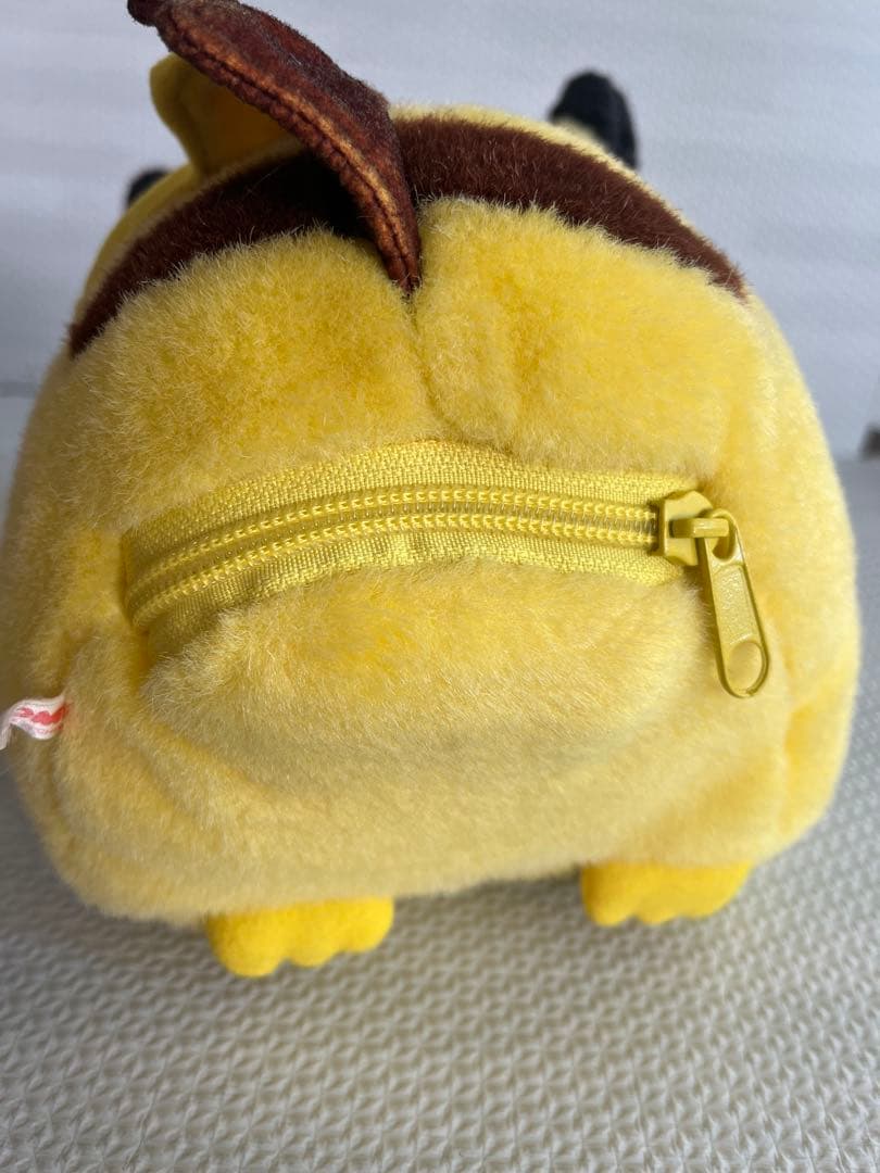 ポケモン　おしゃべりピカチュウ　ぬいぐるみ トミー