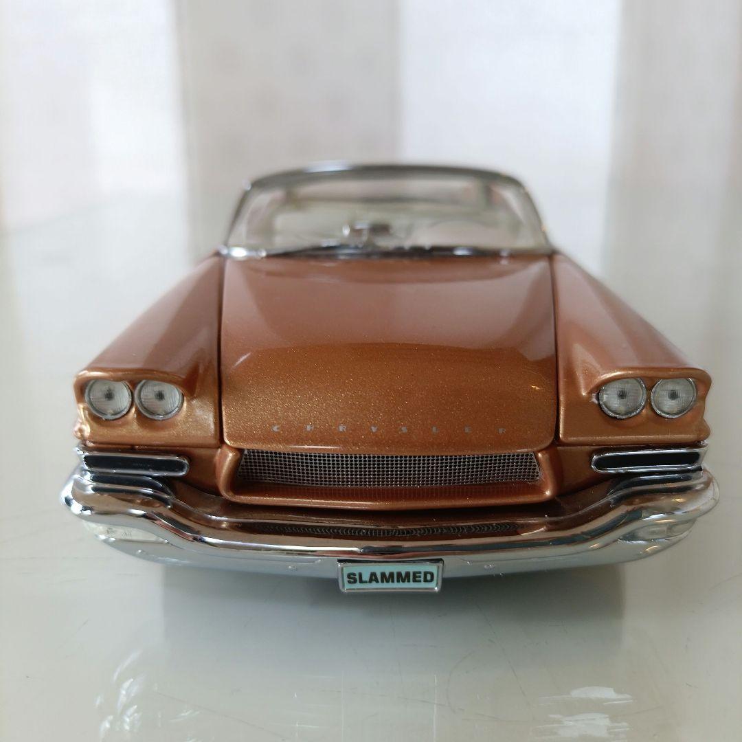 ダンバリーミント製　1957 Chrysler 300C ミニカー