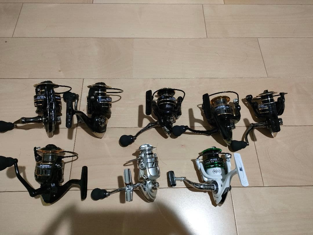 スピニングリール 8個セットブラックバス、大型〜中型　海釣り　ブラックバス