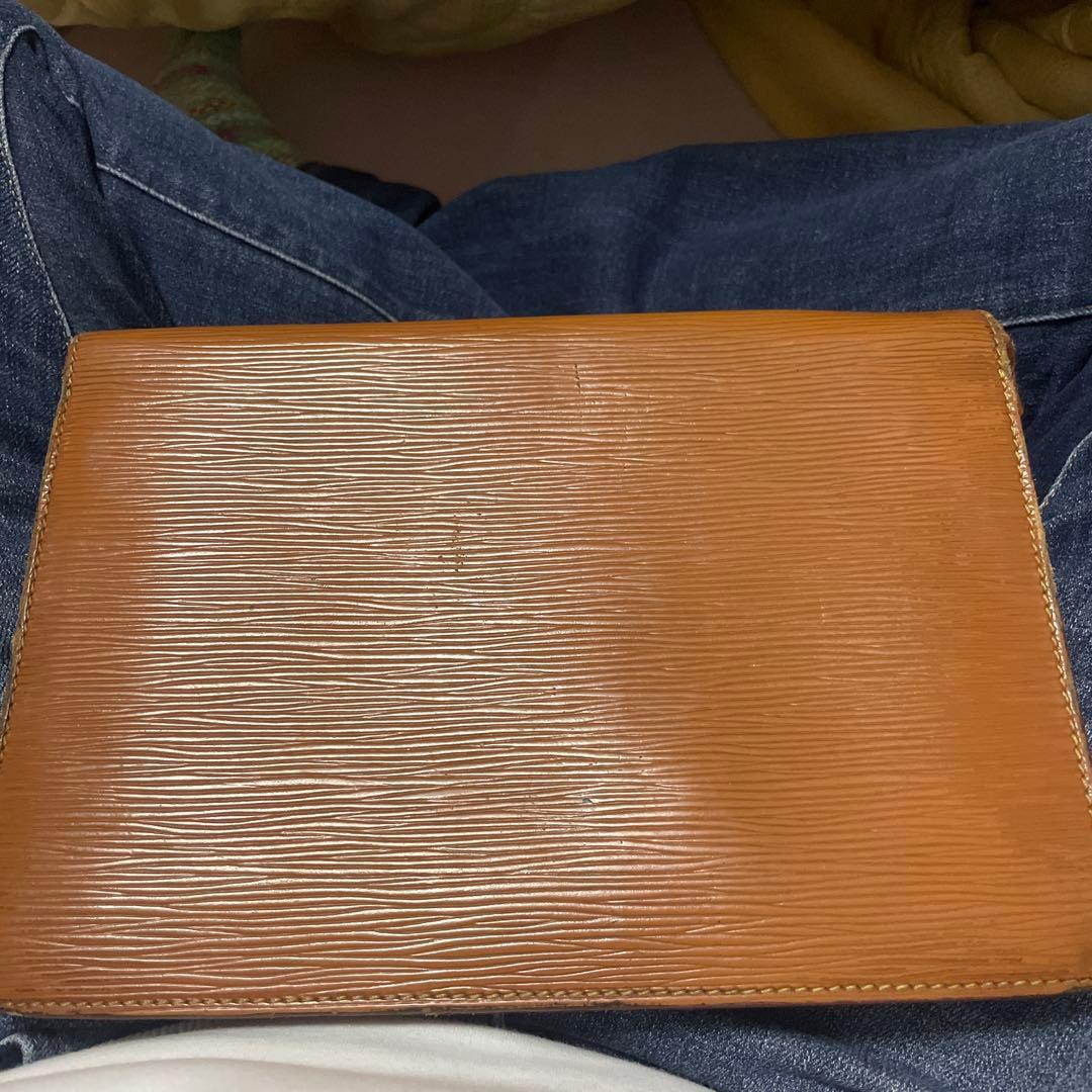 Louis Vuitton エピレザー クラッチ バッグ