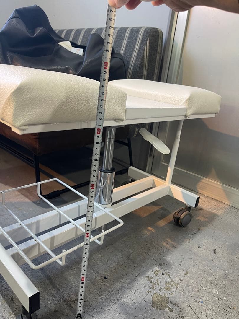 昇降タイプ　フットネイルステージ！