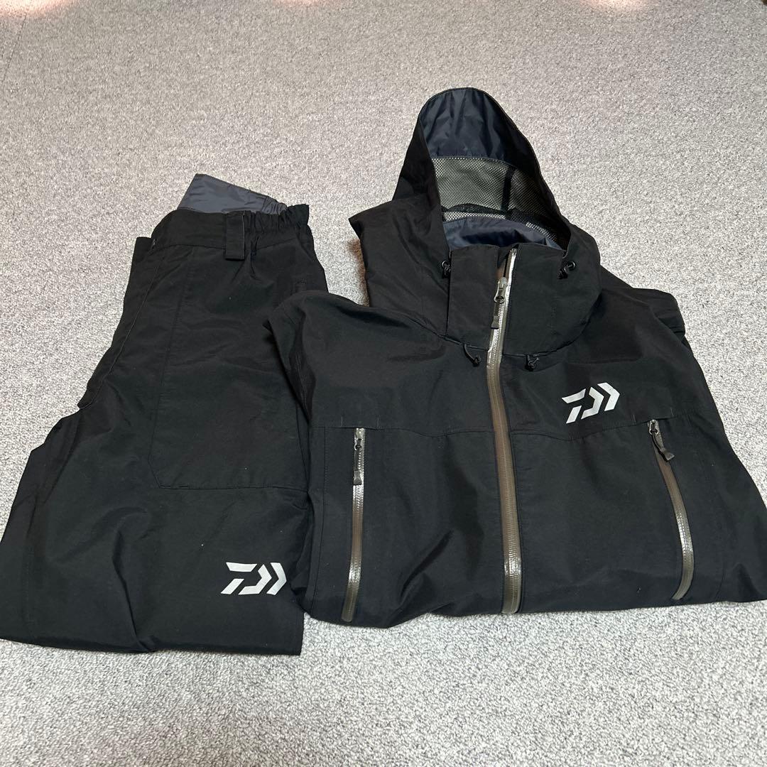 最終価格‼️ダイワ　ゴアテェックスレインウェア上下セット　Mサイズ