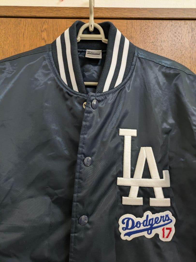 ロサンゼルスドジャースDodgers17　スタジャン　大谷翔平 L パーカー濃紺