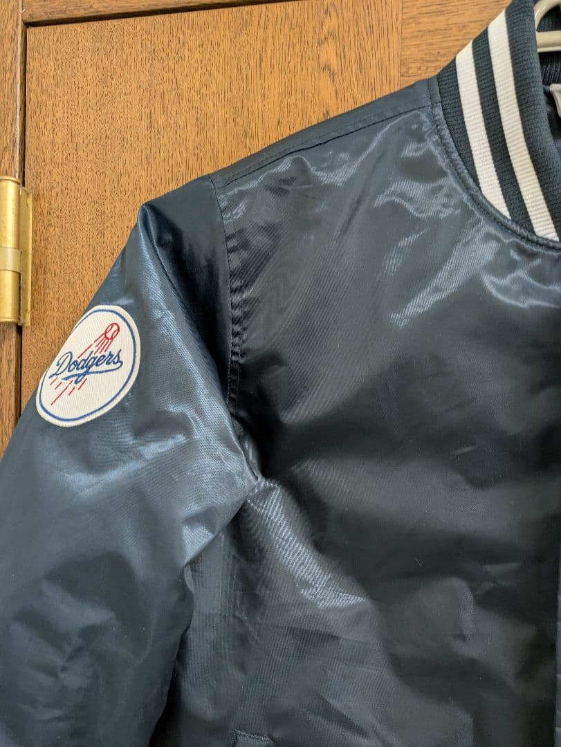ロサンゼルスドジャースDodgers17　スタジャン　大谷翔平 L パーカー濃紺