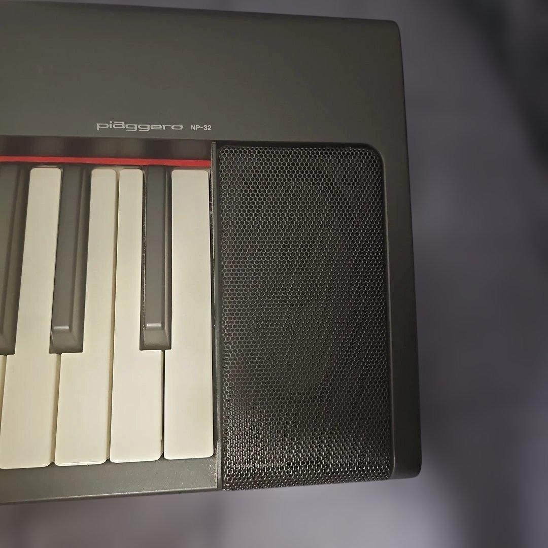 YAMAHA電子キーボードNP-32(76鍵盤)ブラック 電源アダプター無し