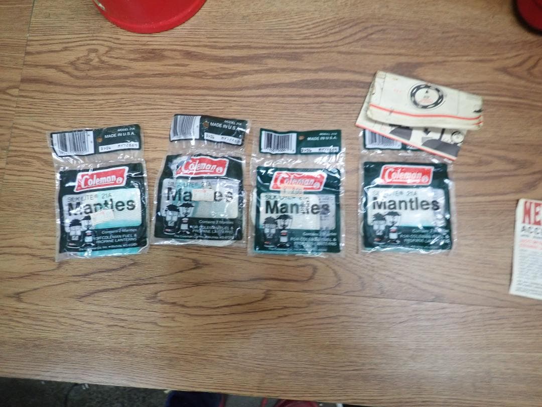 ど*ら様 ビンテージ　コールマン　ガルウィングケース、200A　ランタンセット