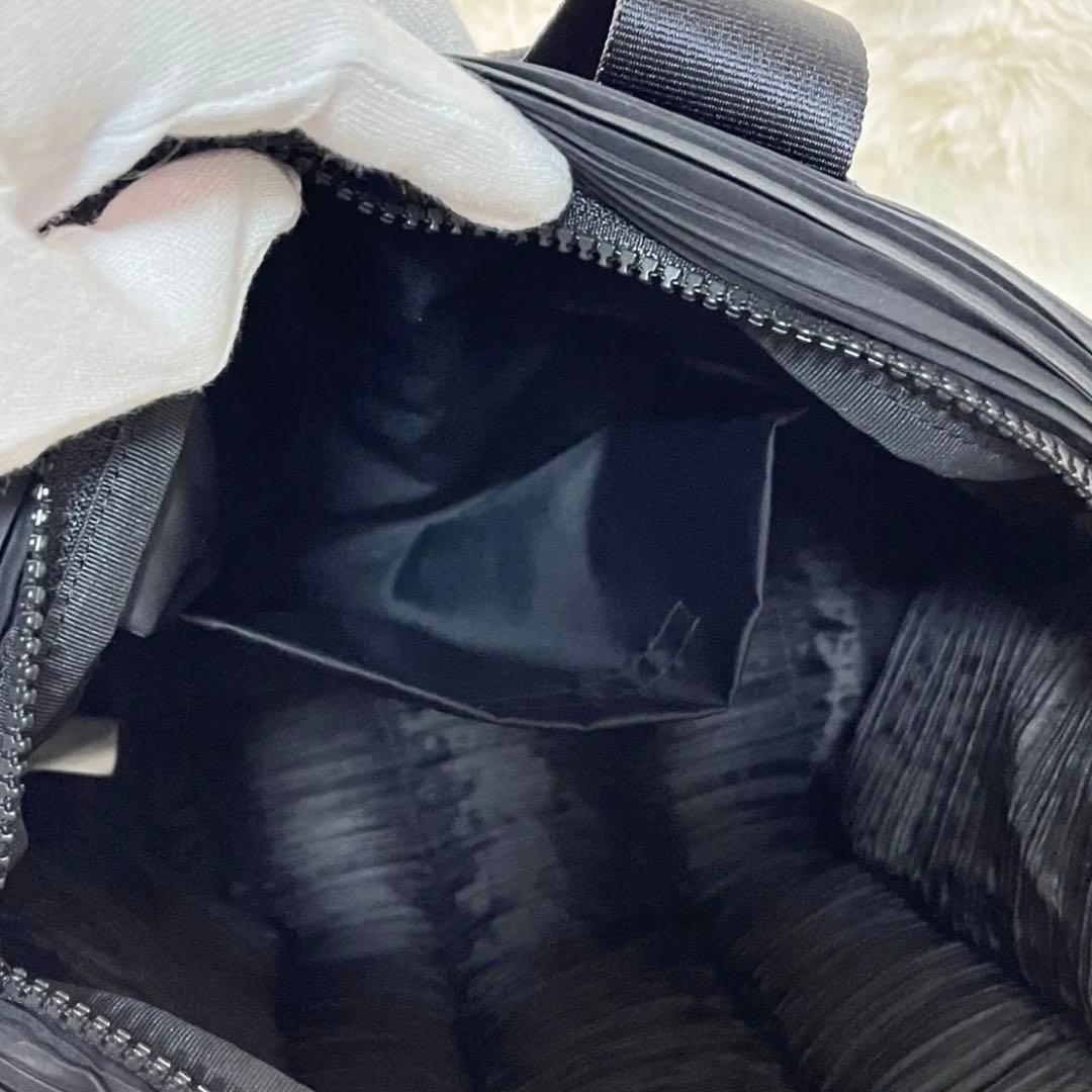 【美品】PLEATS PLEASE ISSEY MIYAKE ハンドバッグ 黒