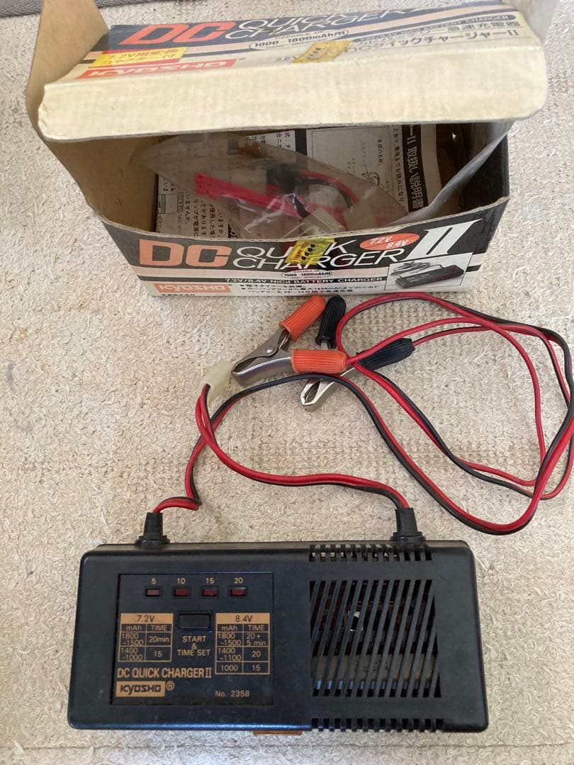 ホットショット本体・8.4V充電池・12V用急速充電器（京商）