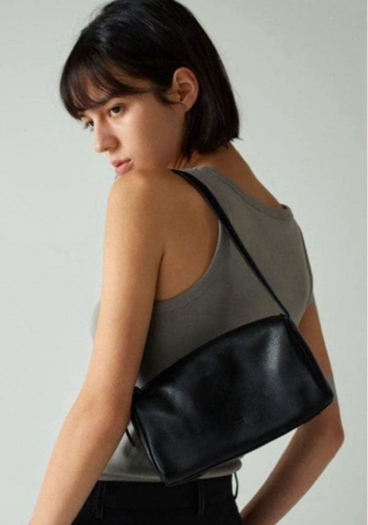 韓国⭐︎FACADE PATTERNファサードパターン　リアルレザー　ハンドバッグ