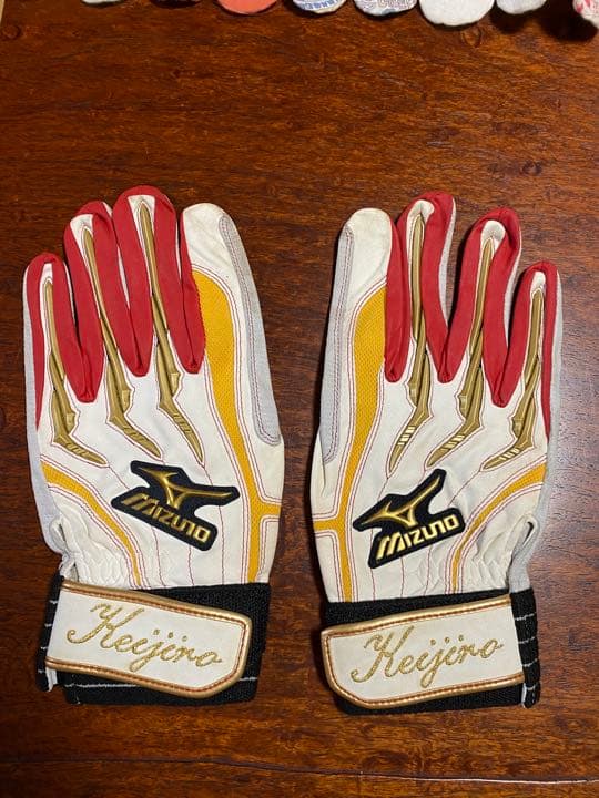 【セール】ベイスターズ　バッティンググローブ