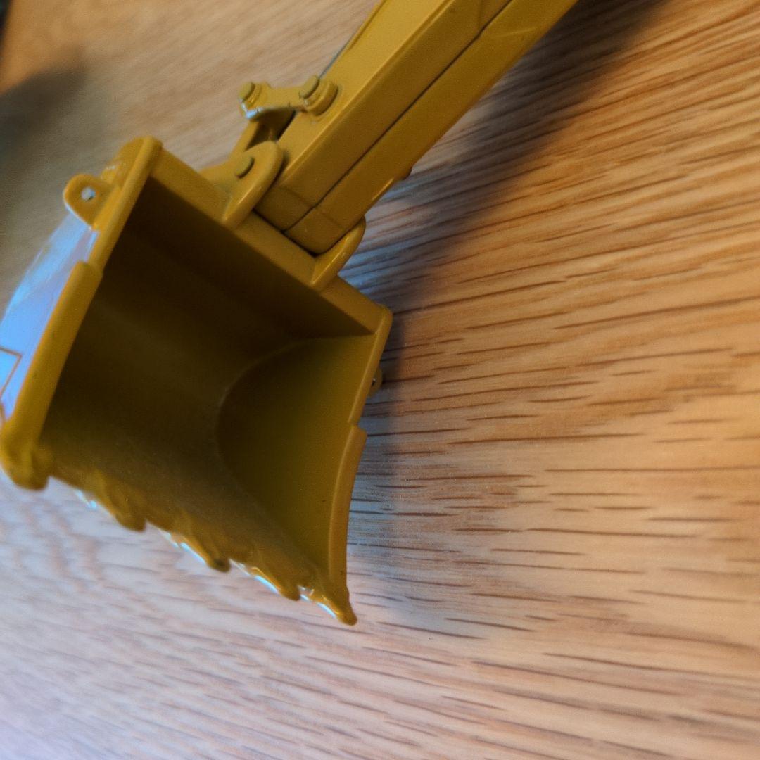 キャタピラー5110B　バックホー　重機ミニチュア　模型