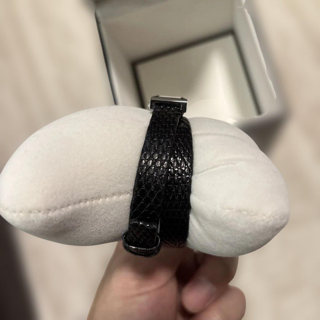 GUCCI ブラックレザーバンド 時計