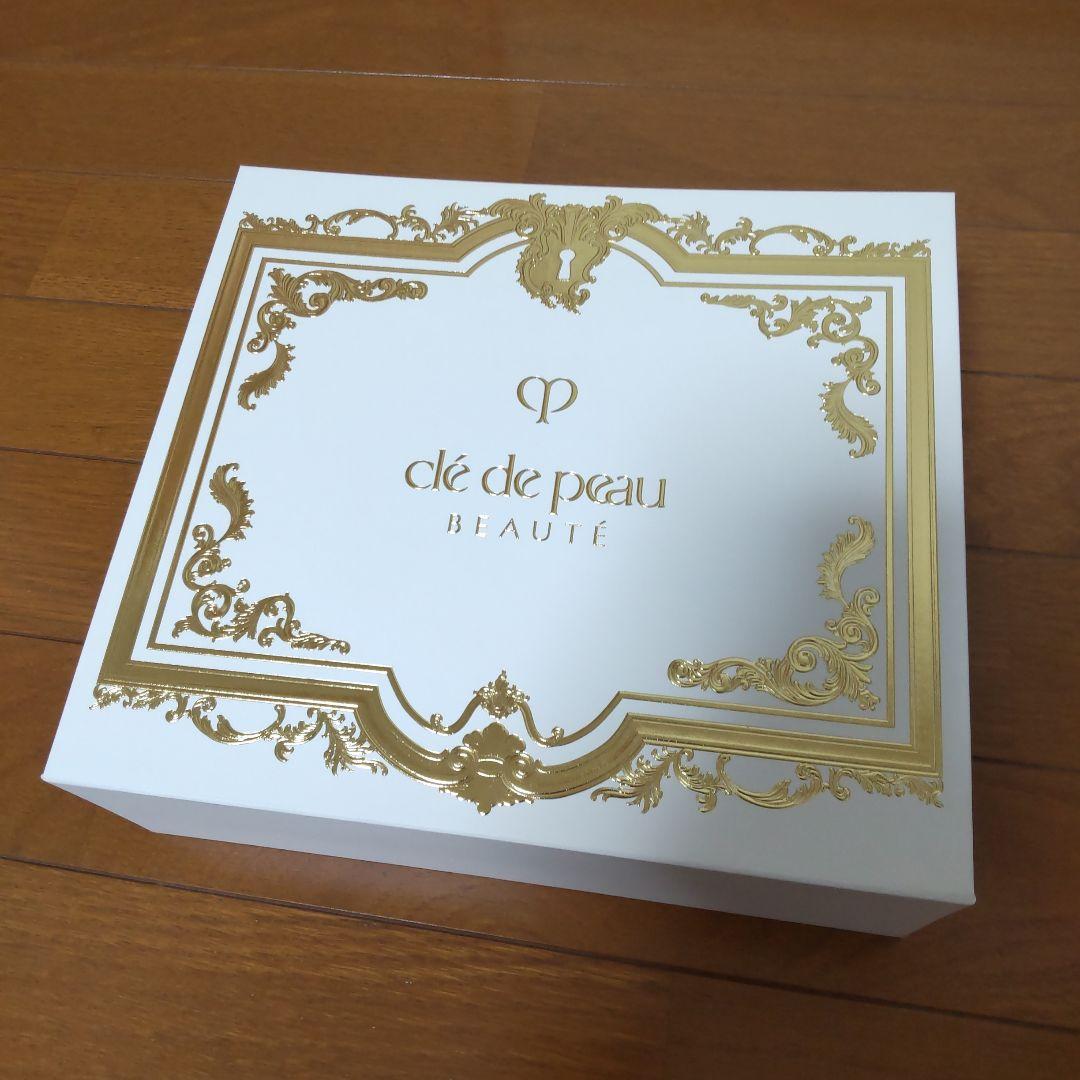 クレ・ド・ポー ボーテ コフレ ラディユー スティル ロココ I