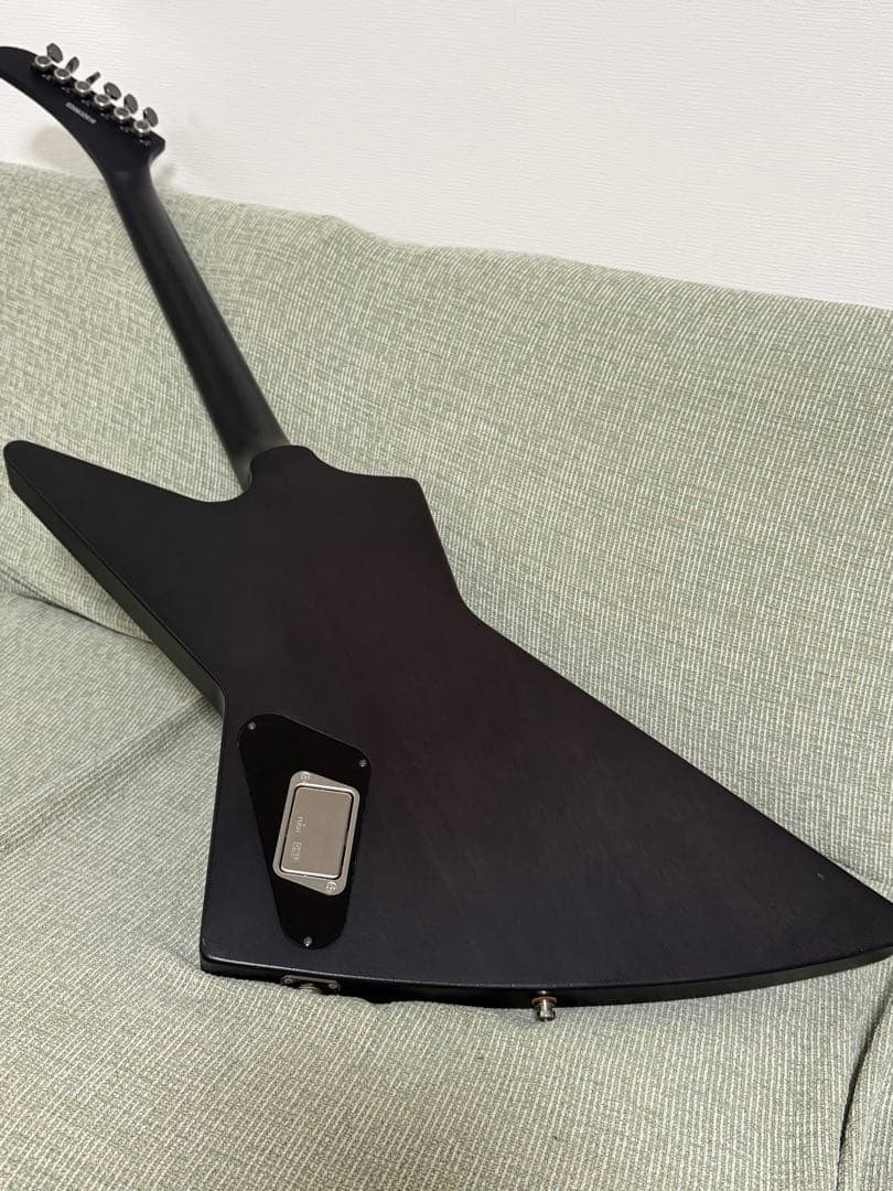 EDWARDS エクスプローラーギター