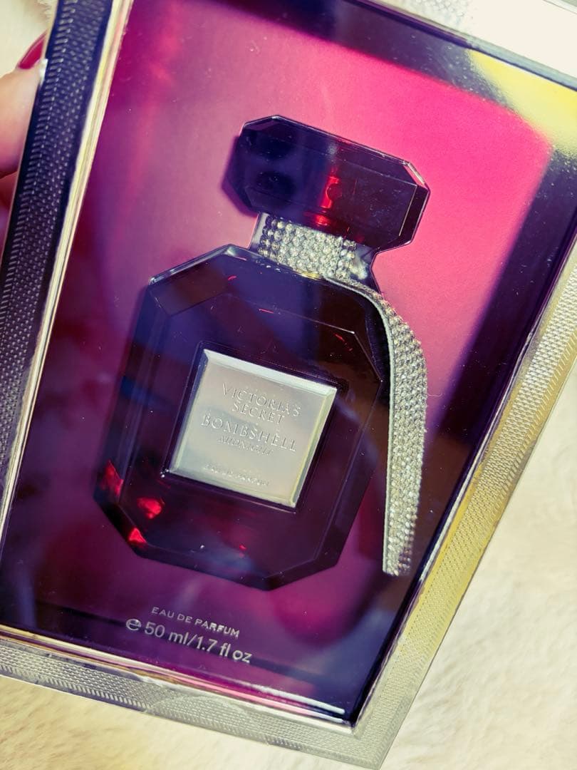 【本日値下げ】ヴィクトリアシークレット　クリスマス限定コレクションの香水50ml