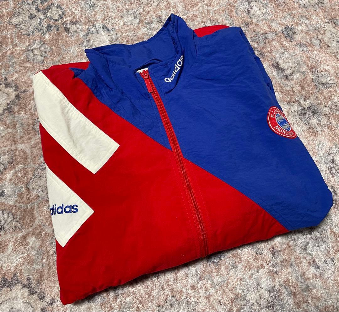 アディダス 銀タグ 万国旗タグ バイエルンミュンヘン 90s シェルジャケット
