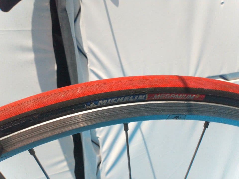 sirrus SPECIALIZED　スペシャライズド GIOS ロードバイク