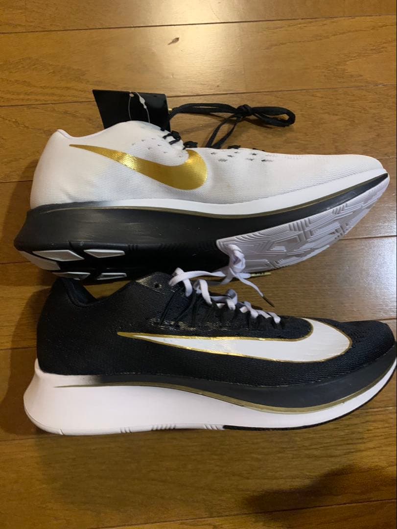 スパイク・シューズ Nike Zoom Fly Mismatched
