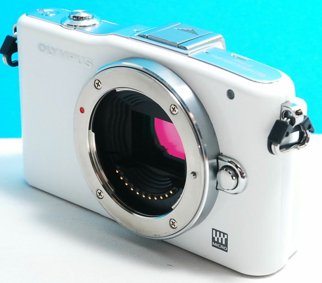 OLYMPUS E PM1 ボディ　ホワイト　送料無料