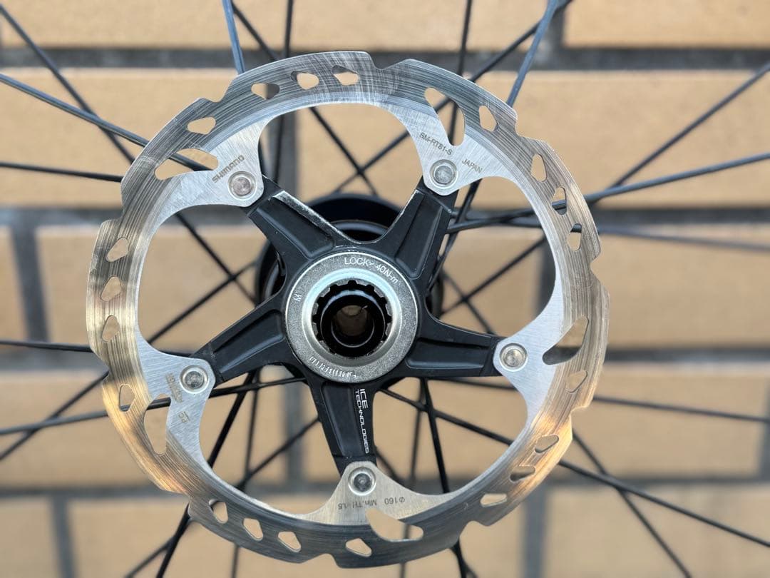 ジャイアント　SLR1 カーボンホイール　DISC シマノ　11/12速対応