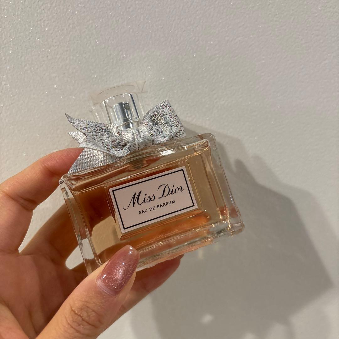 Miss Dior Eau de Parfum スティックフレグランス香水