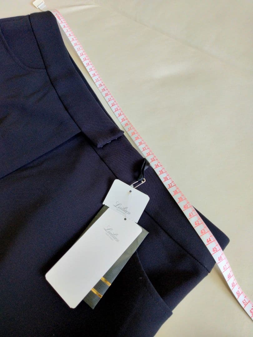 専用【新品だけど難アリ】レリアンのパンツ