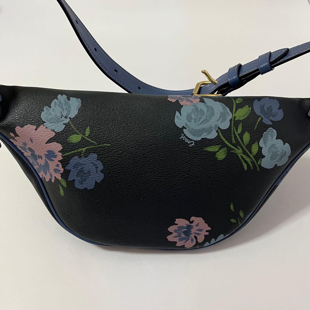 希少✨極美品✨コーチ　ボディバッグ　ウエスト　フローラル　花柄　レザー　濃紺