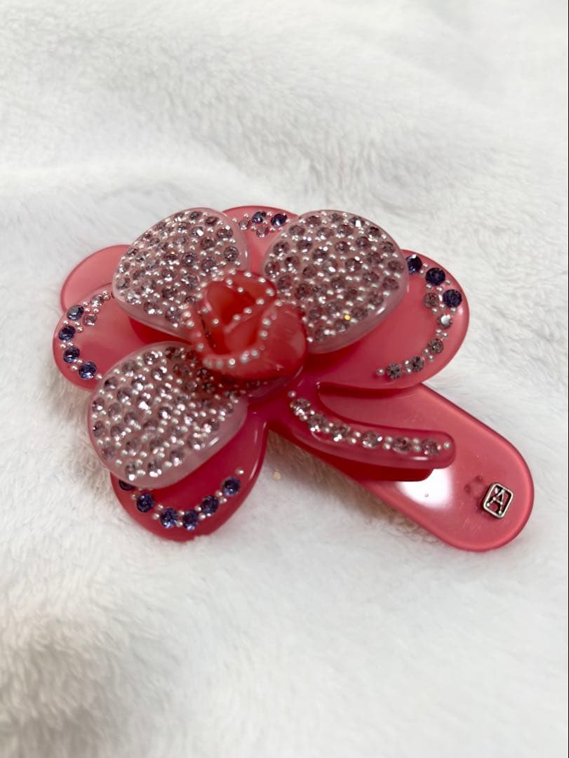 ALEXANDRE DE PARIS ピンクの花デザイン ヘアクリップ
