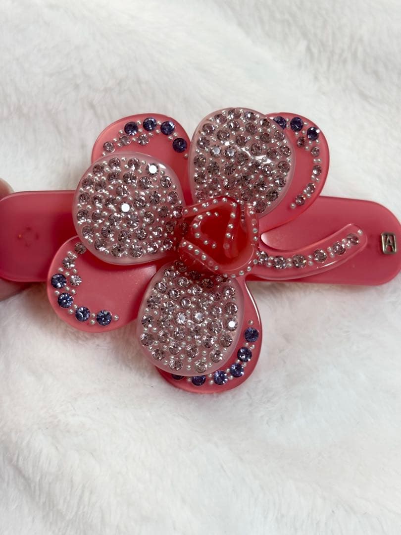 ALEXANDRE DE PARIS ピンクの花デザイン ヘアクリップ