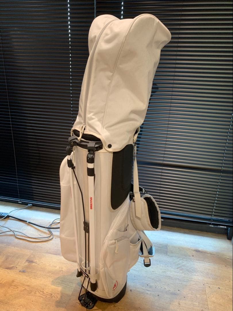 レディースフルセットBRIEFINGバッグ キャロウェイドライバーアイアンセット